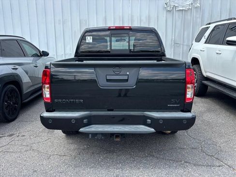 Used 2020 Nissan Frontier SV w/ Midnight Edition Floor Mats RWD image 8