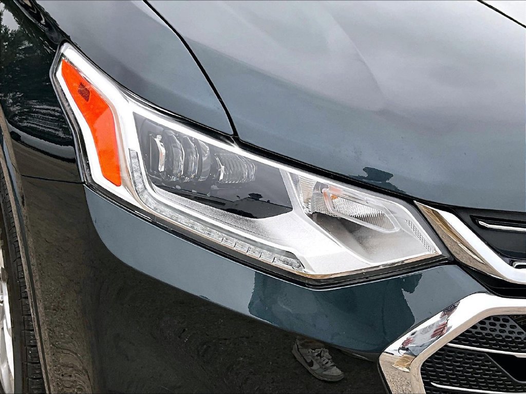 Used 2021 Chevrolet Traverse Premier AWD/4WD image 34