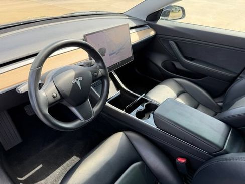 Used 2019 Tesla Model 3 RWD image 12