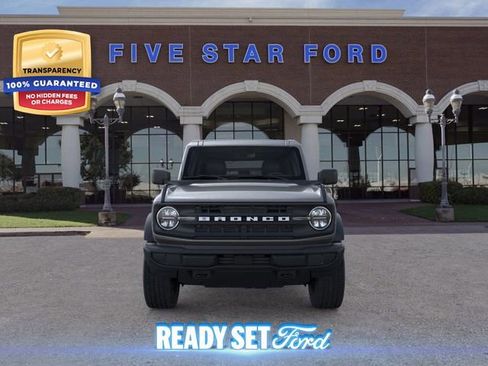 New 2025 Ford Bronco 4-Door image 7