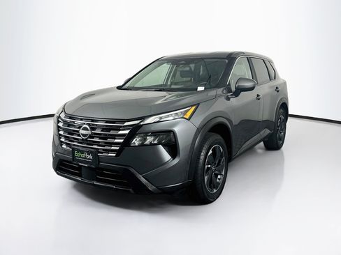 Used 2025 Nissan Rogue SV AWD/4WD image 3