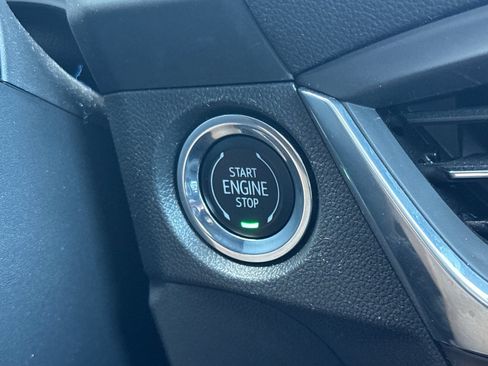 Used 2024 Buick Encore GX Sport Touring FWD image 31