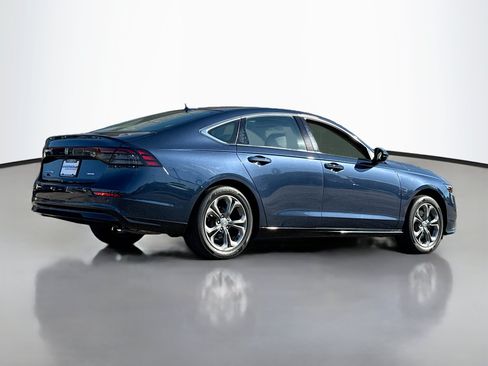 Used 2023 Honda Accord EX-L image 2