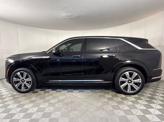 New 2025 Cadillac Escalade IQ Luxury 2 AWD/4WD video 2