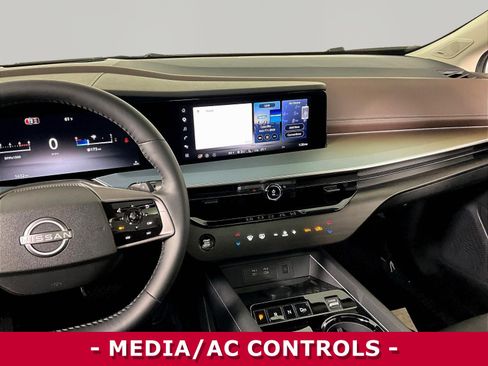 Certified 2026 Nissan Murano Platinum w/ Cargo Package AWD/4WD image 9