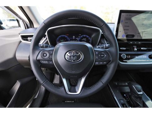 Used 2026 Toyota Corolla Cross XLE w/ Convenience Package image 13