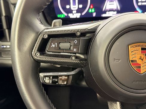 Certified 2025 Porsche Cayenne GTS AWD/4WD image 21