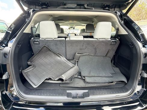 Used 2023 Toyota Highlander Bronze Edition image 30