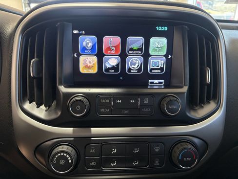 Used 2018 Chevrolet Colorado LT w/ LT Convenience Package image 14