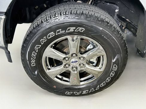 Used 2020 Ford F150 XLT w/ Equipment Group 302A Luxury AWD/4WD image 24