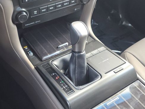 Certified 2023 Lexus GX 460 Premium w/ Premium Package AWD/4WD image 25
