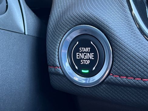 Used 2024 Chevrolet TrailBlazer RS image 19