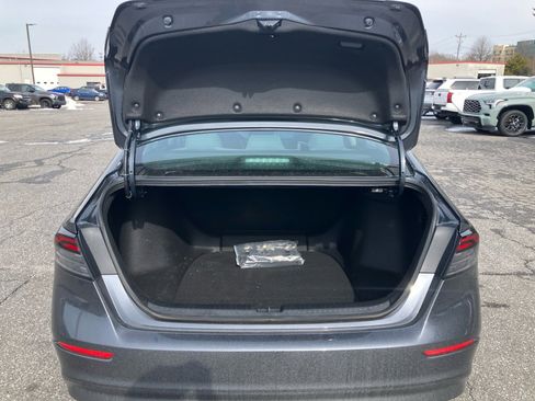 Used 2025 Honda Accord LX image 19