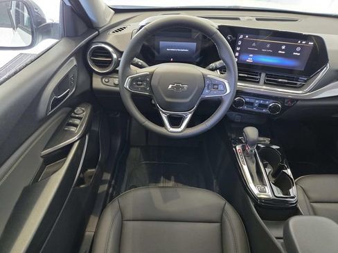 New 2026 Chevrolet Trax ACTIV w/ Sunroof Package image 8