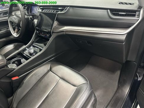 Used 2023 Jeep Grand Cherokee L Limited AWD/4WD image 5