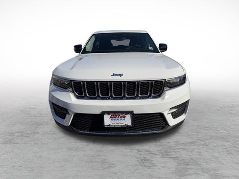 Used 2024 Jeep Grand Cherokee Laredo X w/ Trailer Tow Package image 2