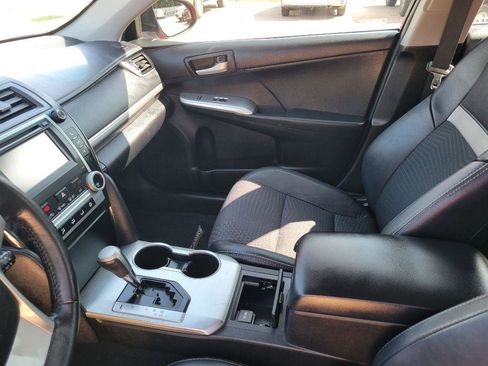 Used 2012 Toyota Camry SE FWD image 10
