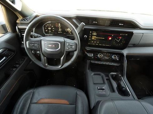 Used 2026 GMC Sierra 2500 AT4 image 19