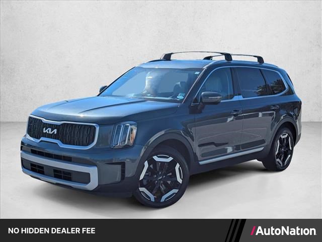 Used 2024 Kia Telluride EX w/ EX Captain's Chair Package AWD/4WD image 1