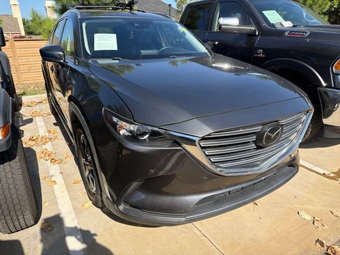 Used 2019 MAZDA CX-9 Touring w/ Touring Premium Package FWD image 2
