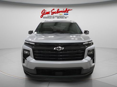 New 2026 Chevrolet Traverse LT w/ Midnight/Sport Edition AWD/4WD image 3