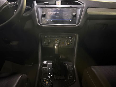 Used 2021 Volkswagen Tiguan SE R-Line w/ 3rd Row Seat Package AWD/4WD image 18