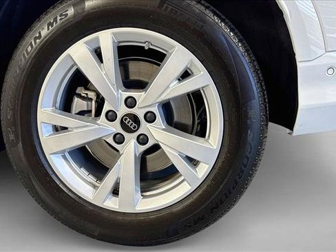 Used 2025 Audi Q5 Premium AWD/4WD image 28