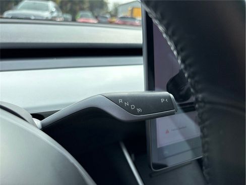 Used 2019 Tesla Model 3 Long Range image 31