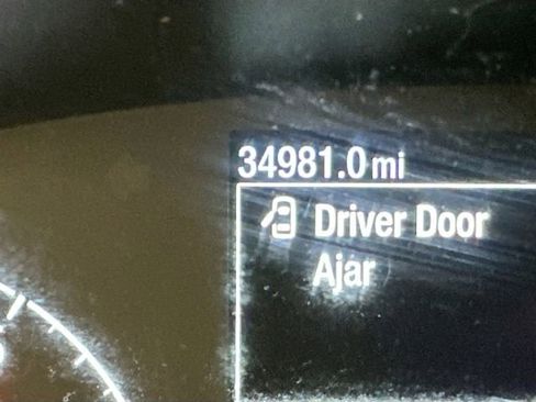 Used 2023 Ford Transit 250 Medium Roof AWD w/ Load Area Protection Package image 15