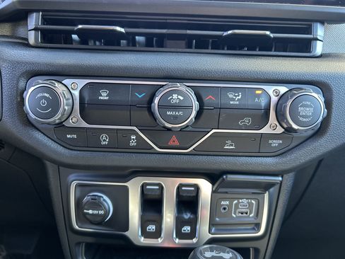 New 2026 Jeep Wrangler Sport image 36