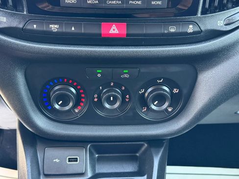 Used 2021 RAM ProMaster City Tradesman SLT FWD image 23