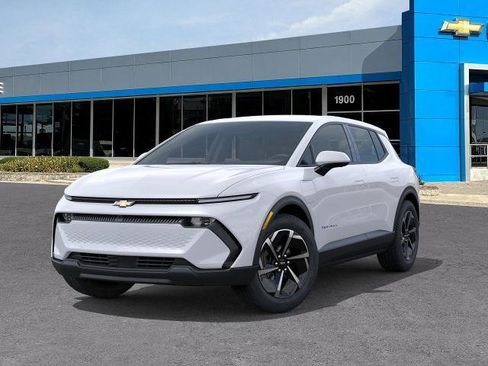 New 2026 Chevrolet Equinox EV LT w/ Comfort Package image 6