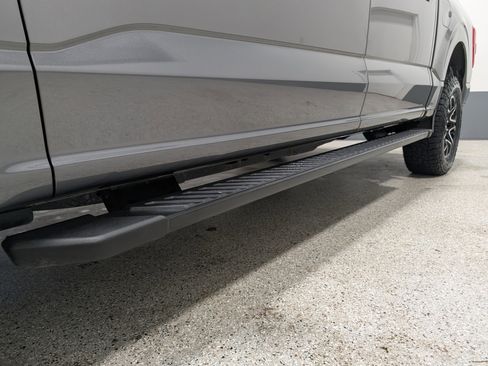 Used 2022 Ford F150 XLT w/ Equipment Group 302A High image 9