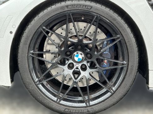 Used 2018 BMW M4 Convertible w/ Competition Package RWD image 11