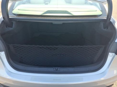 Used 2013 Toyota Avalon Limited image 18