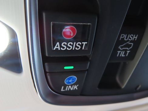 Used 2024 Acura MDX SH-AWD w/ Advance Package image 16