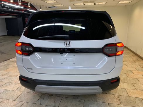 Used 2024 Honda Pilot EX-L image 8