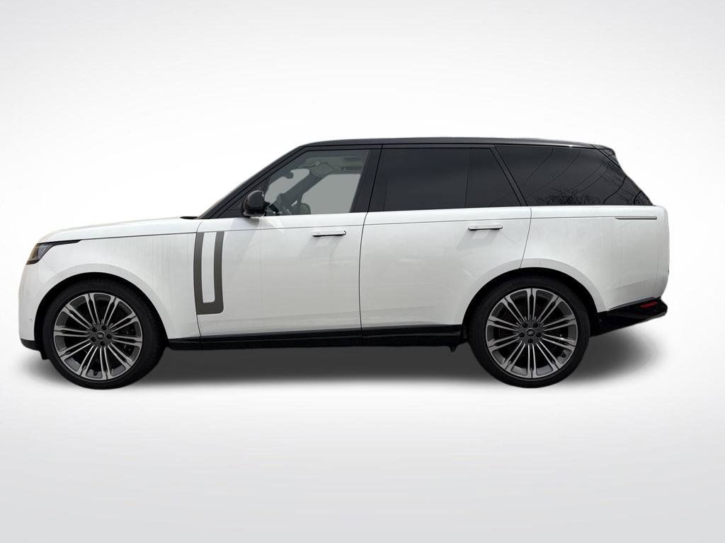 New 2025 Land Rover Range Rover SE AWD/4WD image 5