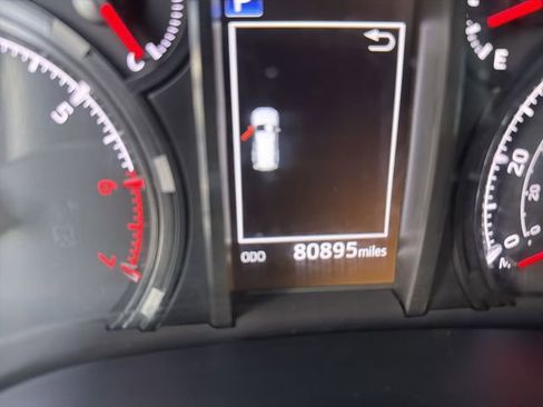 Used 2022 Toyota 4Runner SR5 RWD image 13