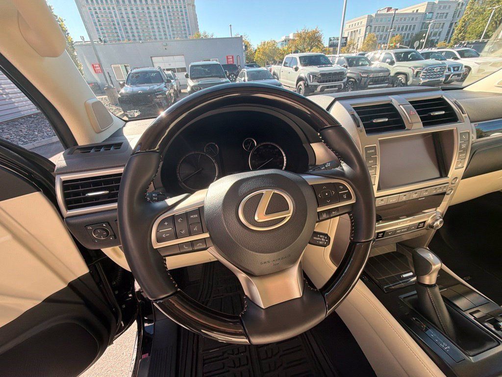 Used 2021 Lexus GX 460 Premium w/ Premium Plus Package AWD/4WD image 20