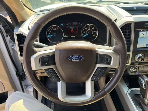 Used 2018 Ford F150 Lariat w/ Equipment Group 502A Luxury AWD/4WD image 20