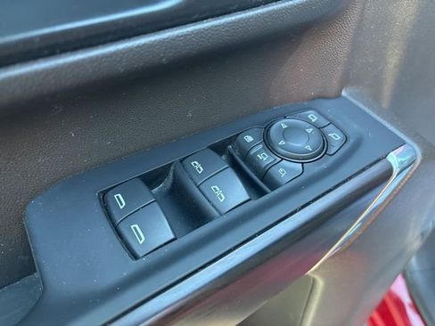 Used 2023 GMC Sierra 2500 SLT w/ SLT Convenience Package image 32