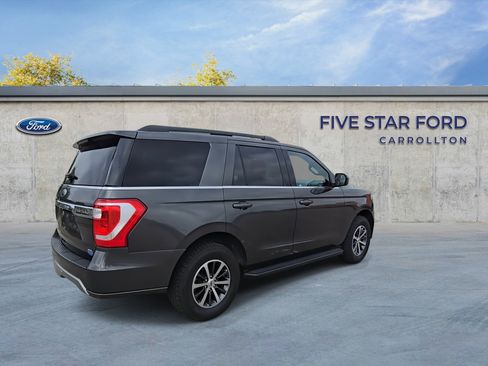 Used 2021 Ford Expedition XLT image 8