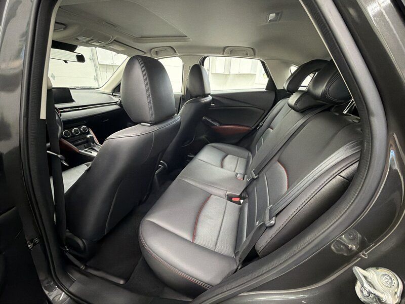 Used 2018 MAZDA CX-3 Touring w/ Preferred Equipment Package AWD/4WD image 11