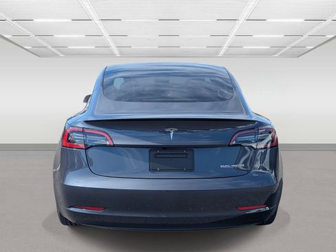 Used 2023 Tesla Model 3 Performance image 4