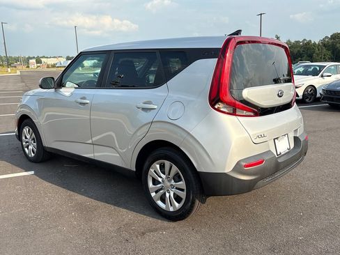 Used 2021 Kia Soul LX FWD image 21