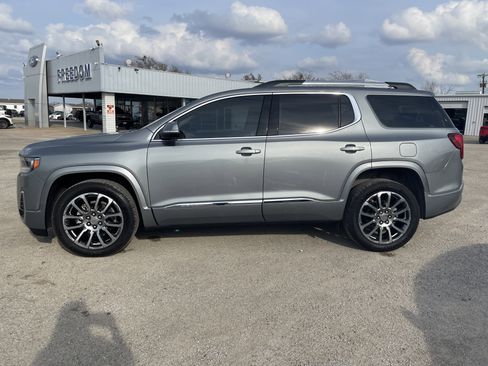 Used 2023 GMC Acadia Denali w/ Denali Ultimate Package image 7