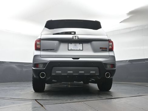 Certified 2024 Honda Passport TrailSport image 33