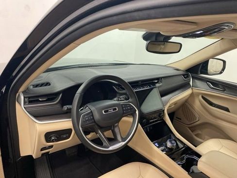 Used 2021 Jeep Grand Cherokee L Limited image 8