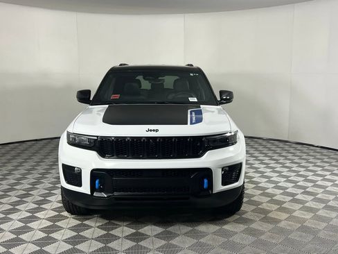 Used 2023 Jeep Grand Cherokee Trailhawk w/ Advanced Protech Group II image 11